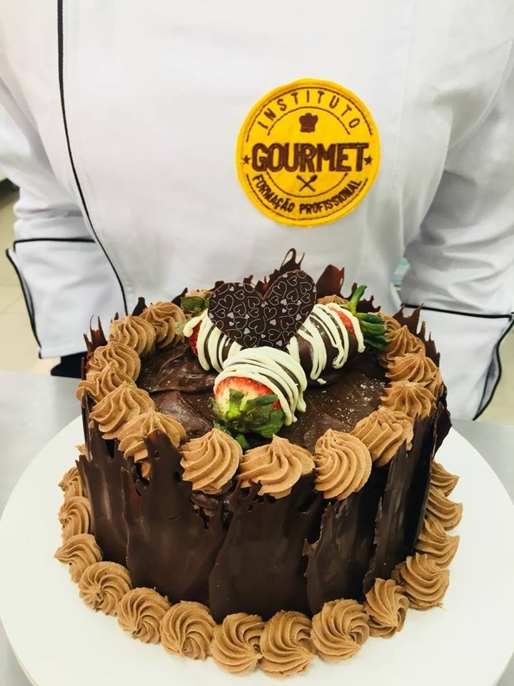 Trabalho dos alunos do Curso de Confeitaria Trabalho dos alunos do Curso de Confeitaria