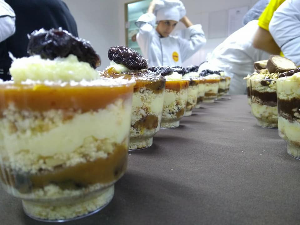 Trabalho dos alunos do Curso de Confeitaria Trabalho dos alunos do Curso de Confeitaria